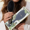 Fan Palm Brush Medium Mink Warm Grey Antklit Anti Pluis Glans Alle Haartypes CFH thumbnail-2